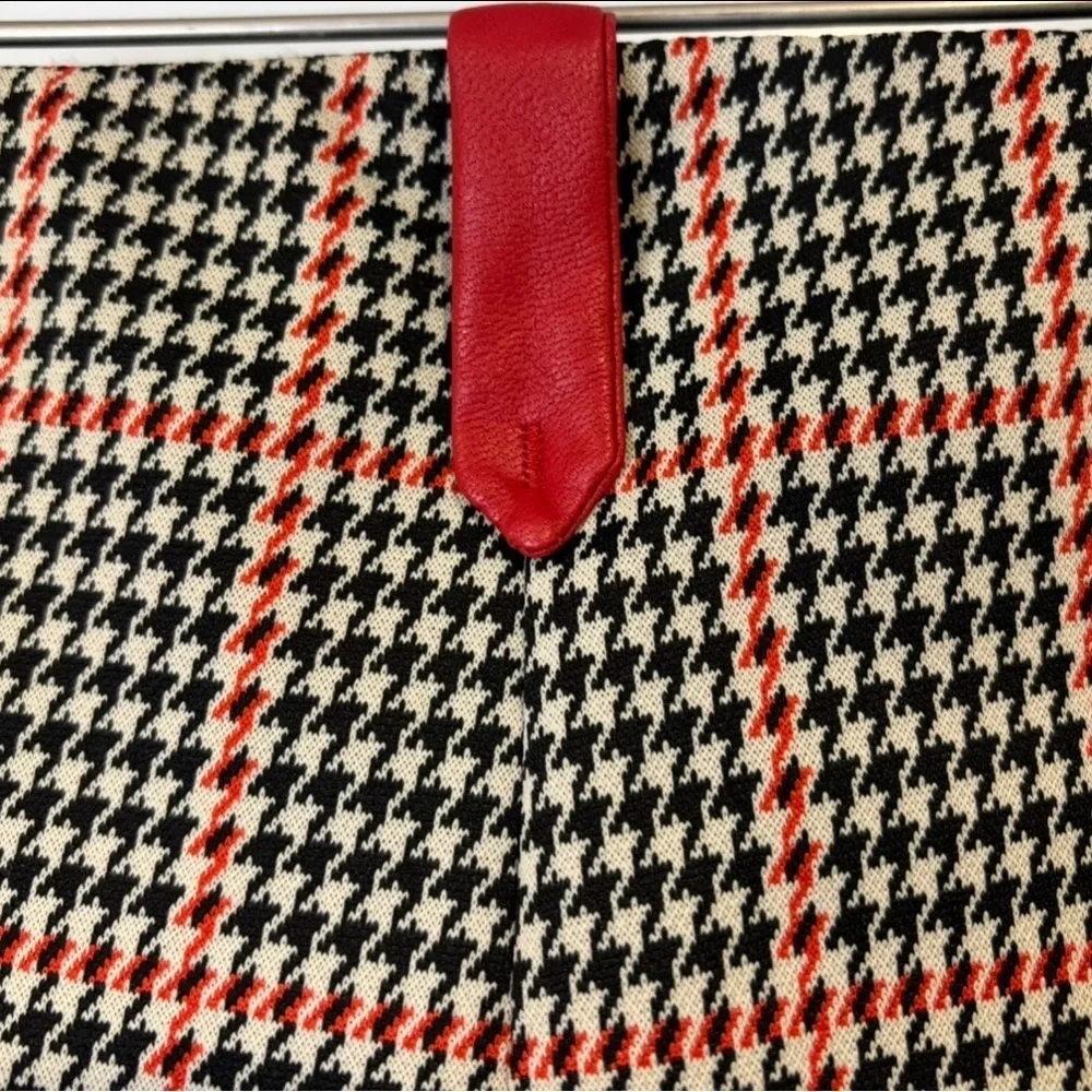 Marc Cain Women’s Houndstooth Pattern Dress Pants with Red Side Accents Size 4 - Picture 8 of 11